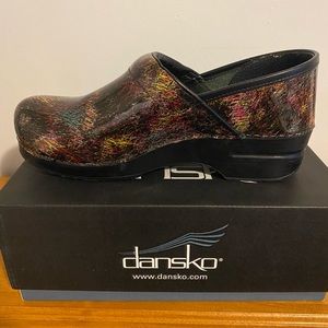 Dansko Clog - Size 40